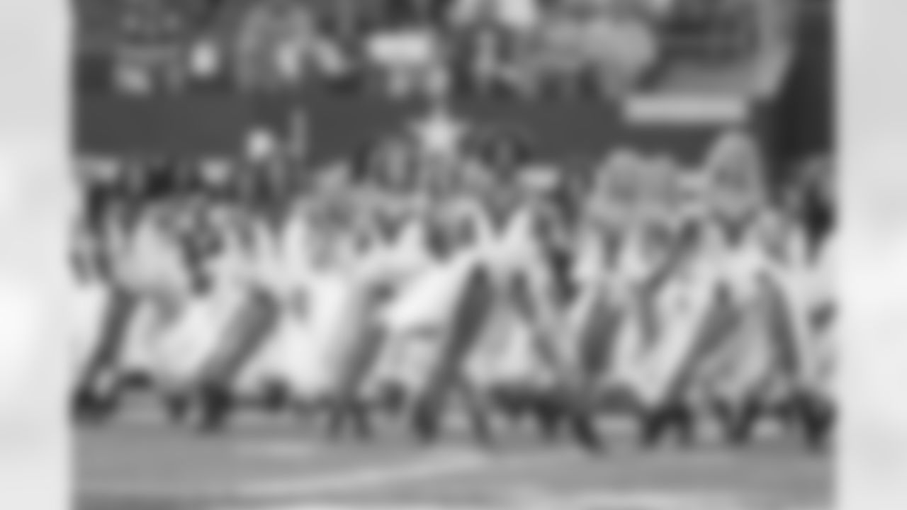 20141027_dal_cheers_halloween078.jpg