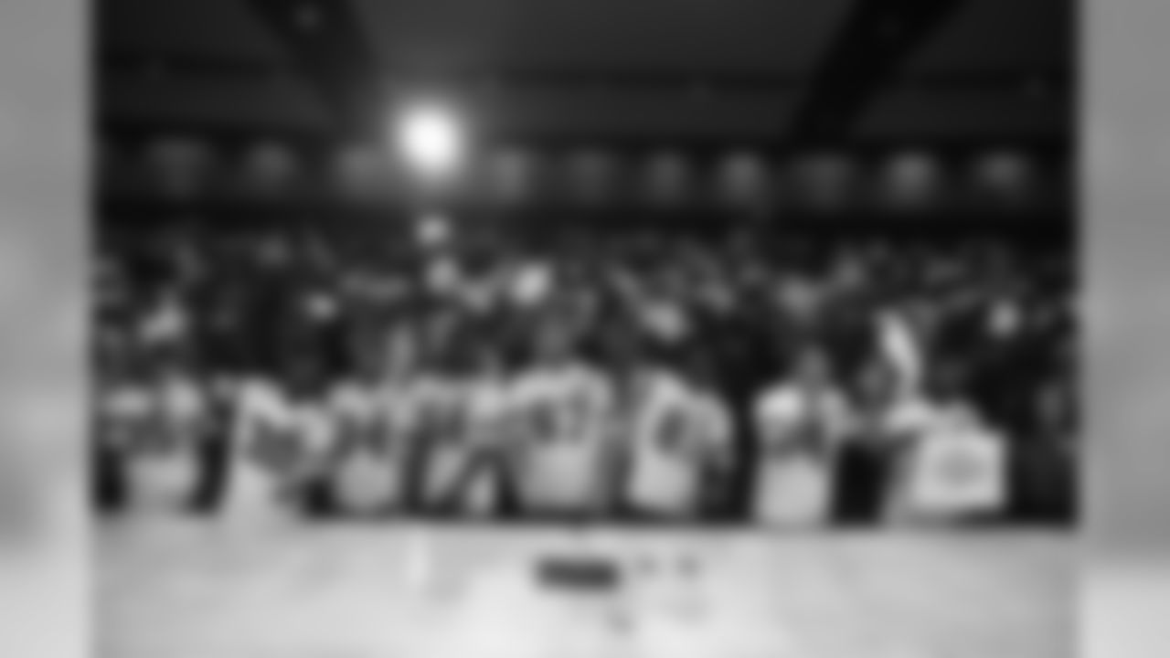 20161031_challenge_playbook_jj2748.jpg