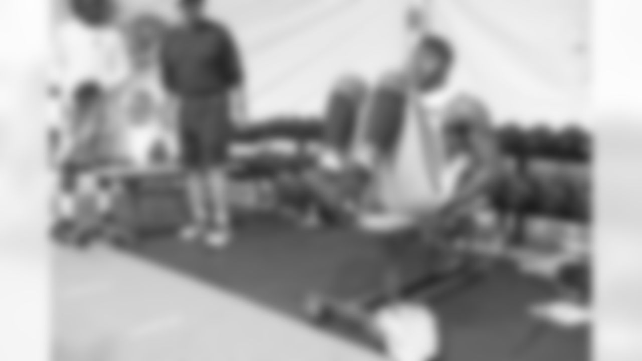 temp20140809_DAL_Barry_Church03.jpg
