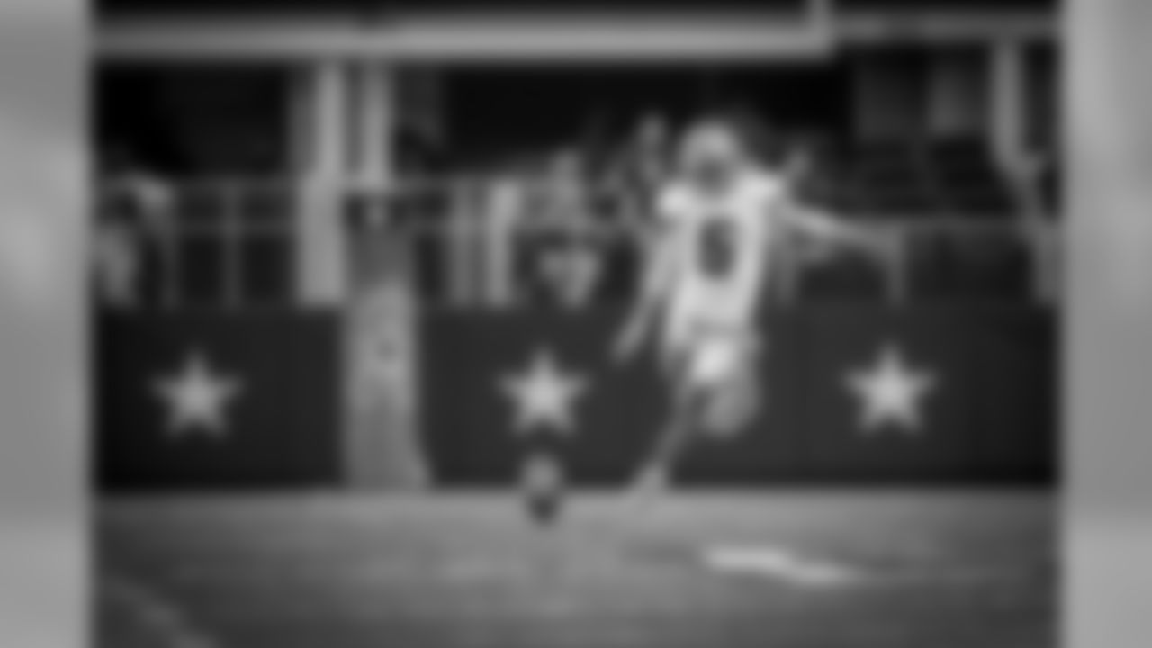 20161009_dal_vs_cin_dan_bailey_selects_jj1975.jpg