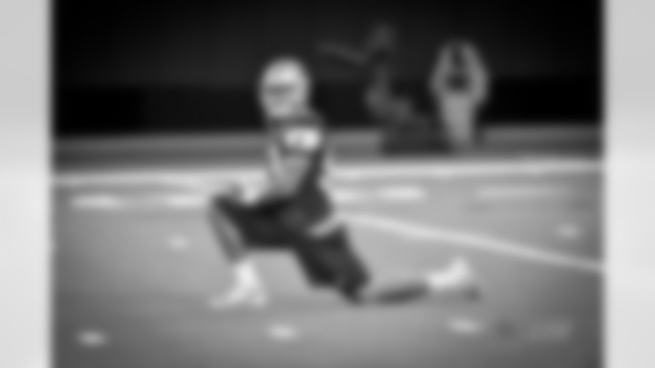 20160921_practice_mark_nzeocha_selects_jj0449.jpg