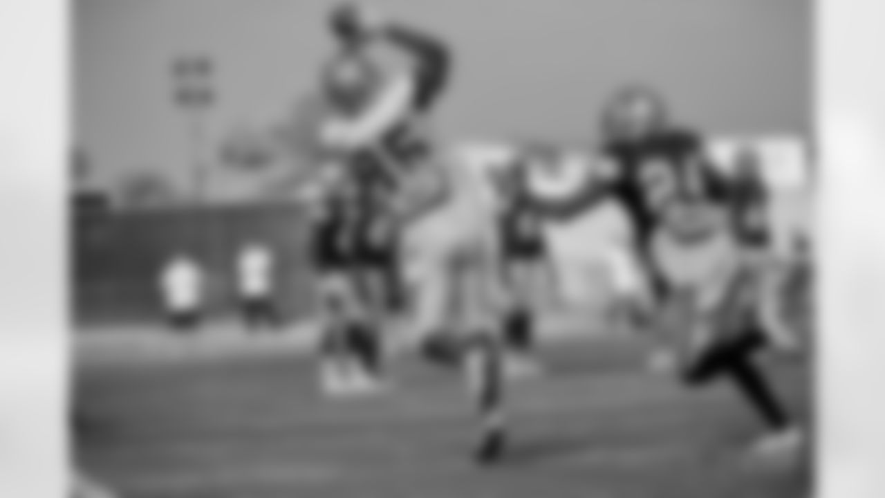 20170814_dal_noah_brown_selects_jj30511.jpg