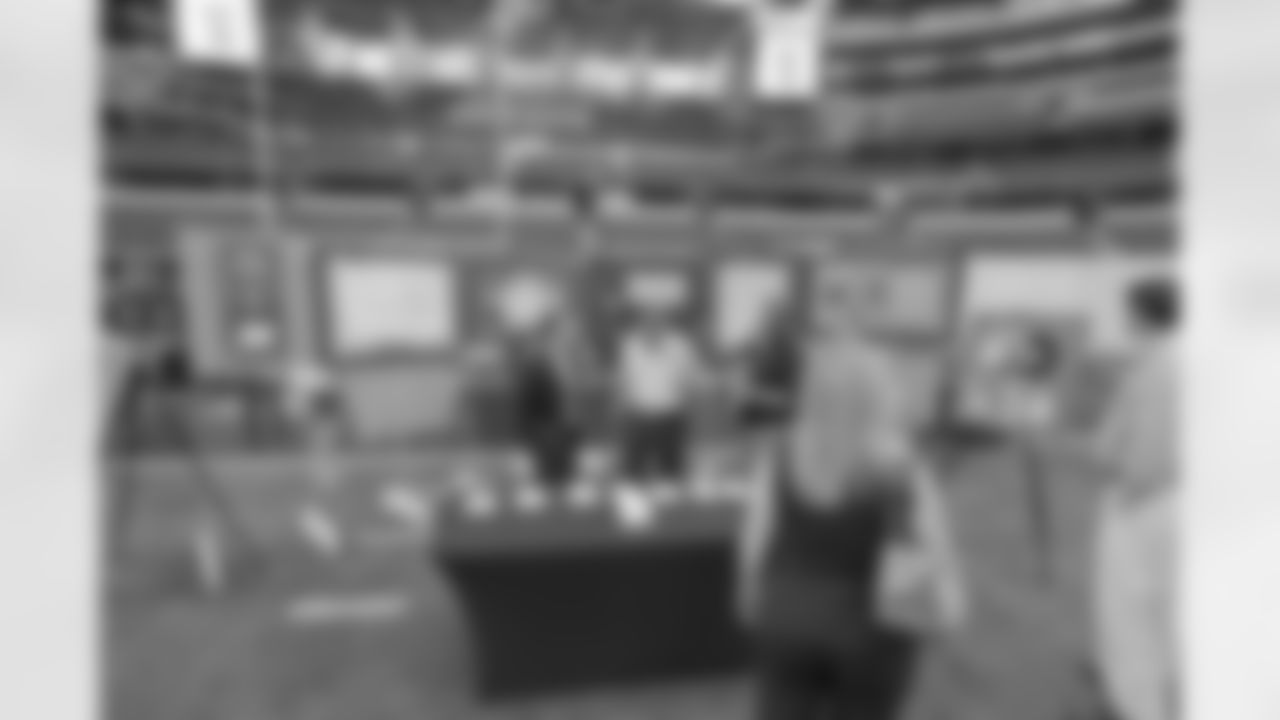 temp20140827_DAL_Kickoff_Luncheon_quickies007.jpg