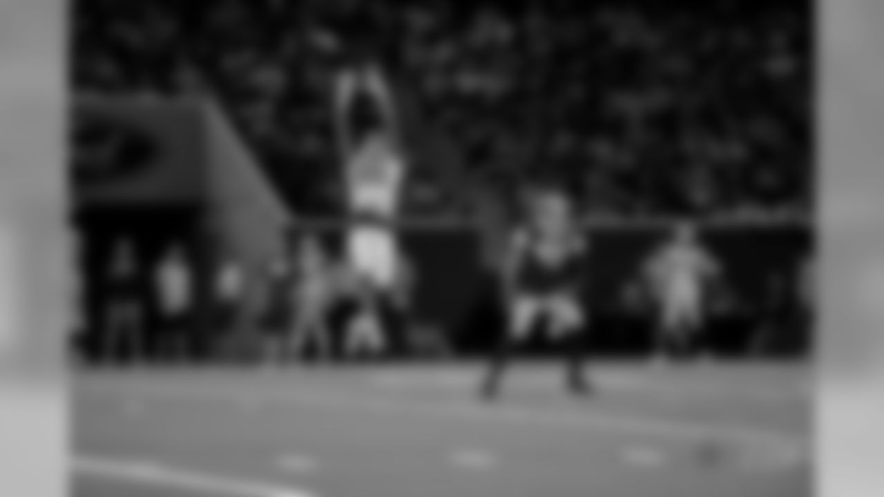 20170828_dal_dez_bryant_selects_jj37925.jpg