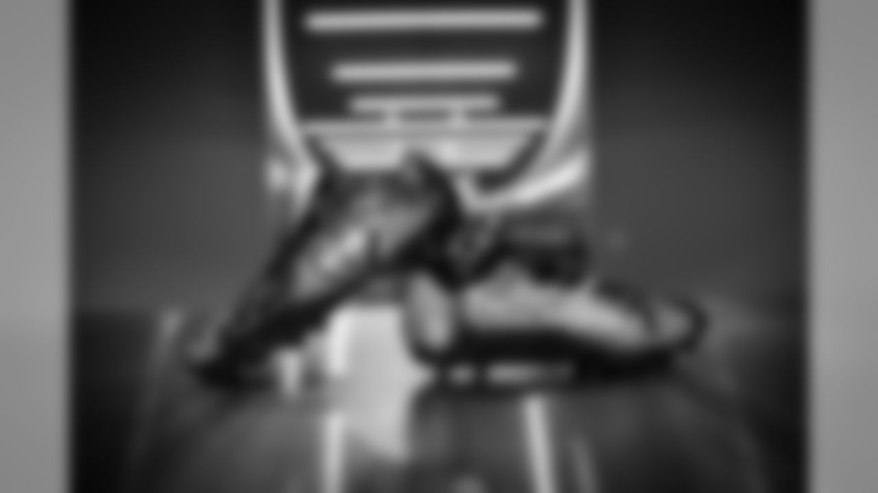 20161129_shoes_all_jj7715.jpg