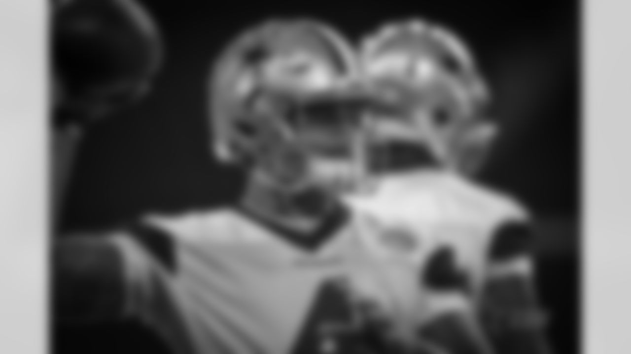20160921_practice_dak_prescott_selects_jj0442.jpg