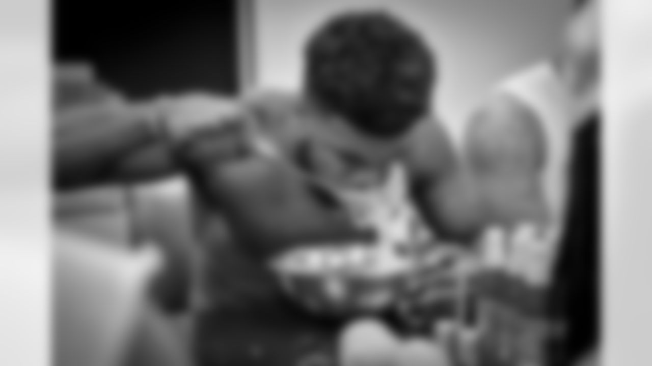 20161118_beasleys_hotsauce_all_jj3301.jpg