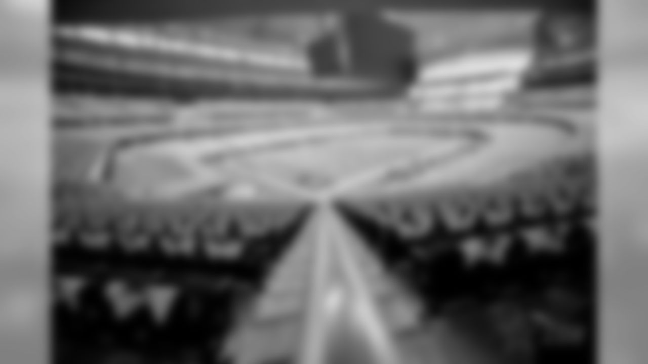 20171130_dal_selects_jj61278.jpg