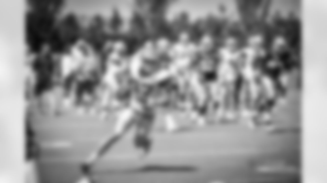 20160928_cowboys_fit_the_star_selects_jj0501.jpg
