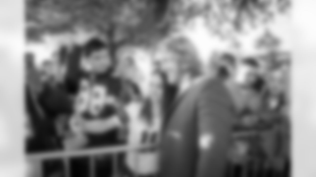 20171119_dal_colebeasley_-pk-11.jpg