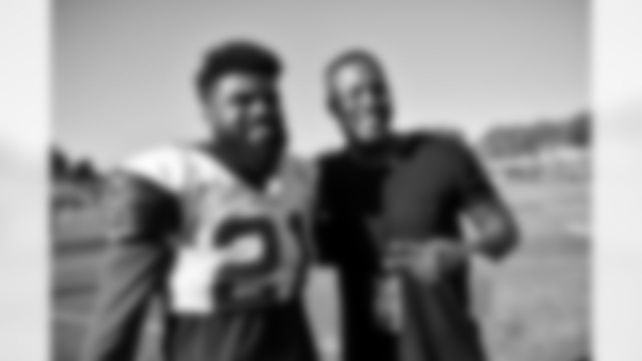 20170815_dal_ezekiel_elliott_selects_jj30912.jpg