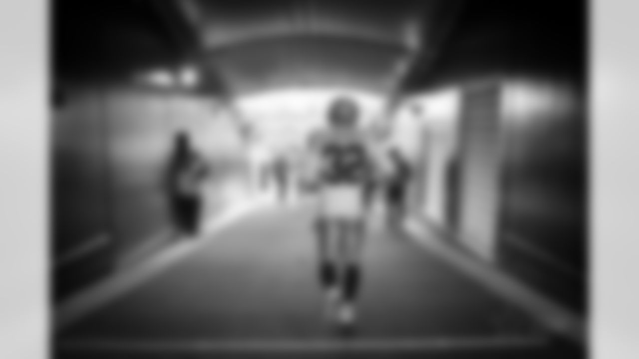 20161114_dal_vs_pit_orlando_scandrick_entrance_selects_jj2218.jpg
