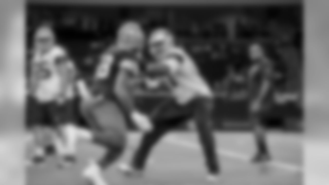 20170829_dal_tyron_smith_selects_jj38197.jpg