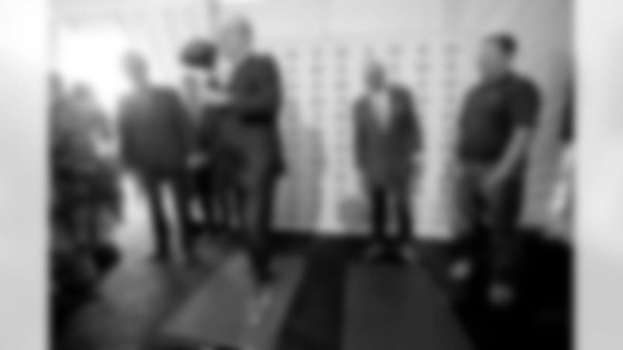 20160504_dal_roger_staubach21.jpg