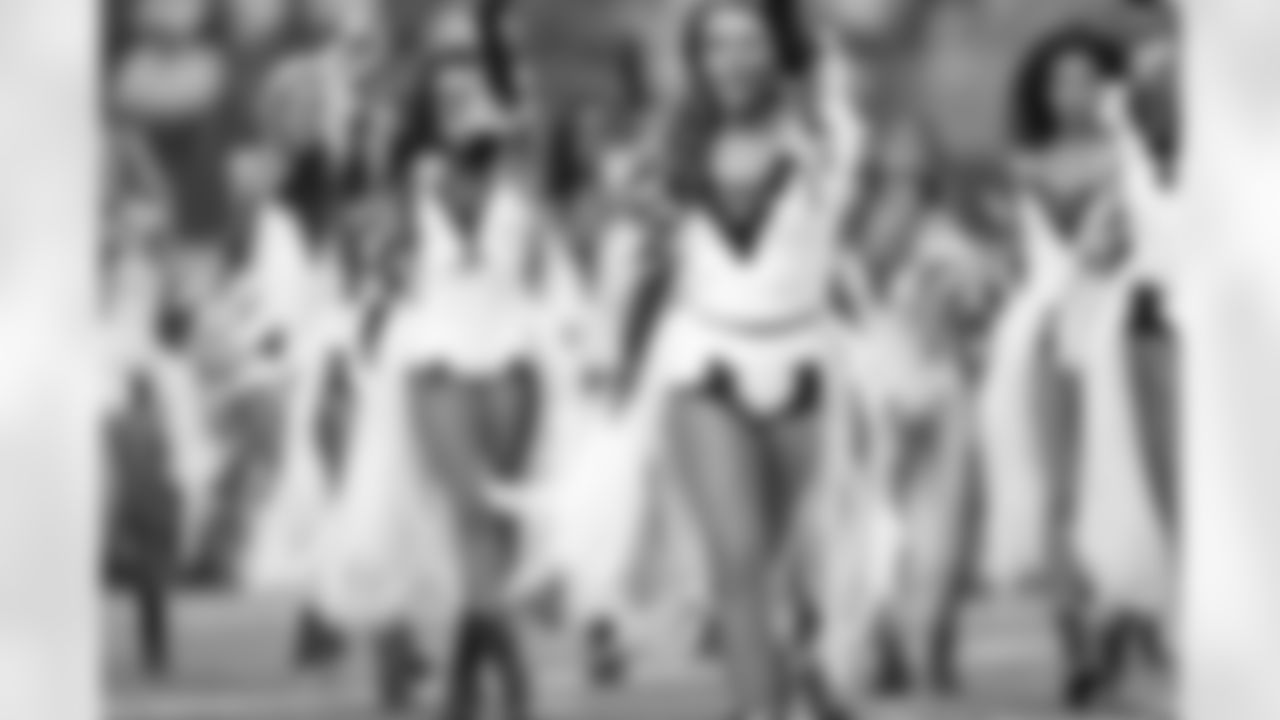 20141027_dal_cheers_halloween093.jpg