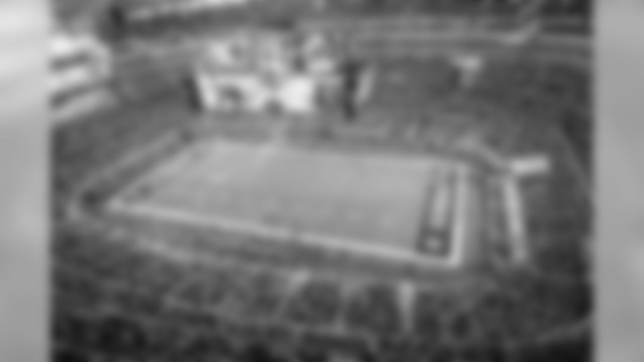 20171105_dal_tony_romo_tribute31.jpg