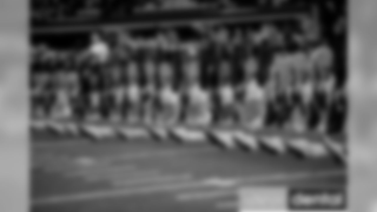 20171130_cheers_selects_jj61680.jpg