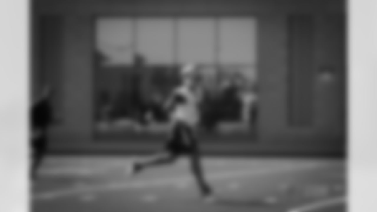 sanchez_0-16.jpg
