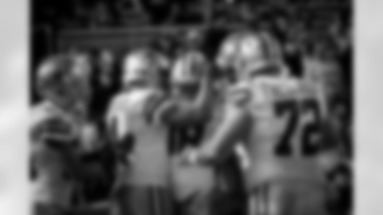 20161114_dal_vs_pit_dez_bryant_selects_jj2070.jpg