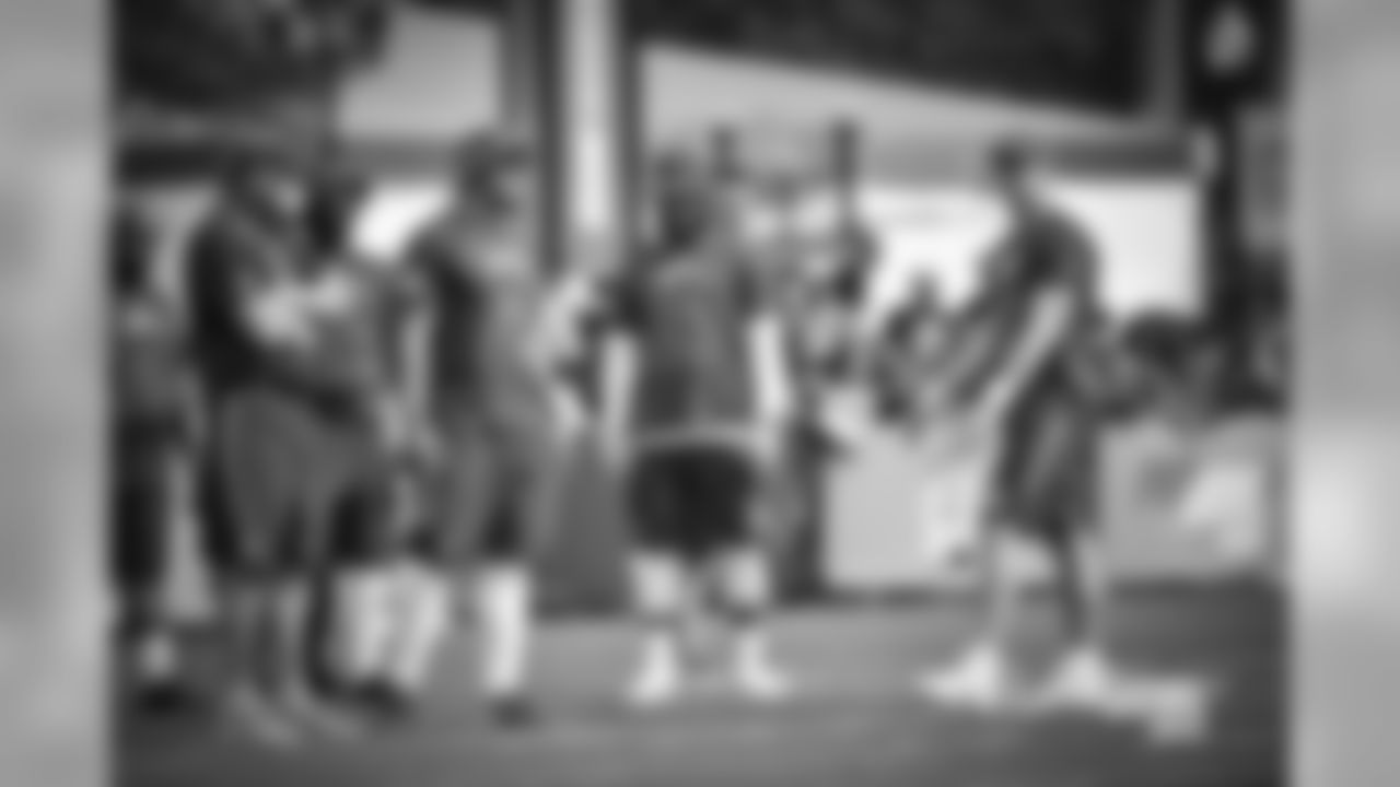 20170127_probowl_ezekiel_elliott_selects_jj29121.jpg