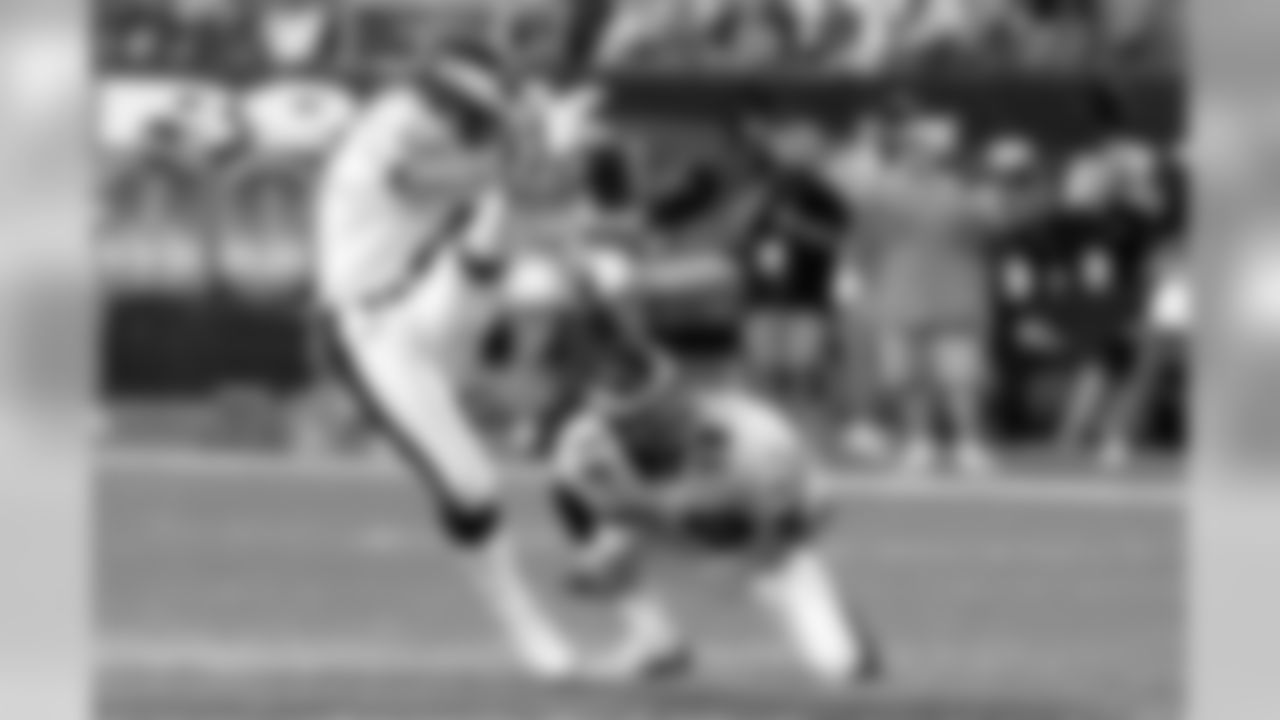 Akers' longest field goal make as an Eagle was a 57-yard attempt against Patriots back in 2003.