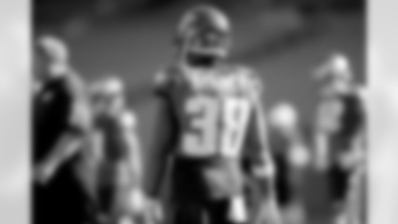 RB Kenjon Barner