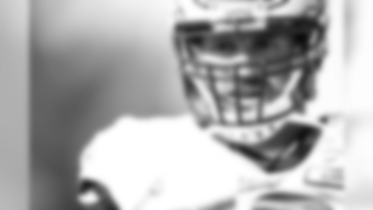 DE Chris Long