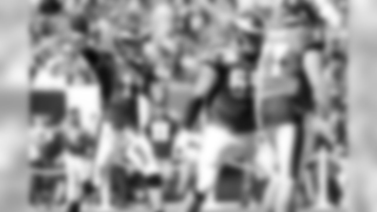 QB Carson Wentz