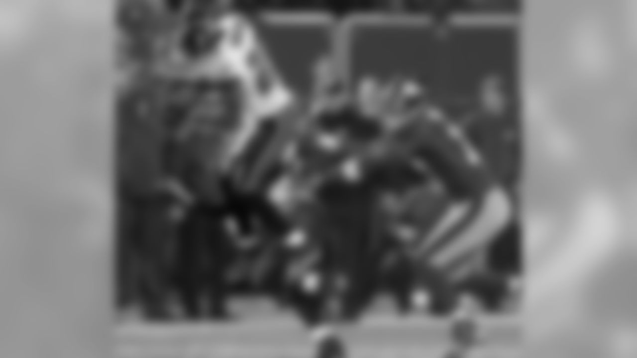 Dawkins stays in bounds to get the pick against the Giants