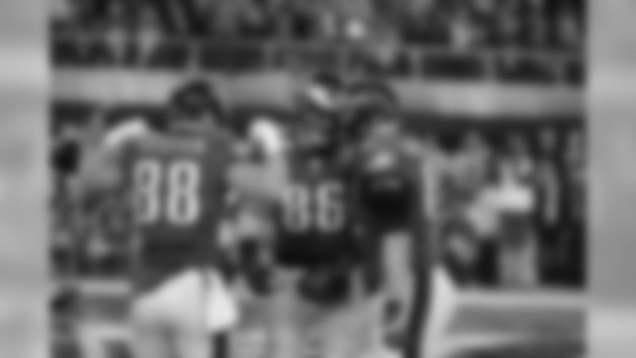 TE Trey Burton, TE Zach Ertz, and G Stefen Wisniewski