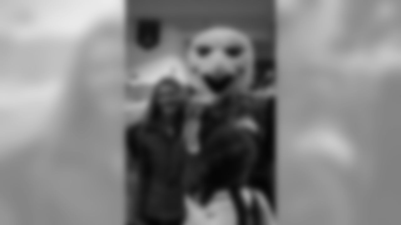 This lucky teacher snagged a picture with SWOOP!