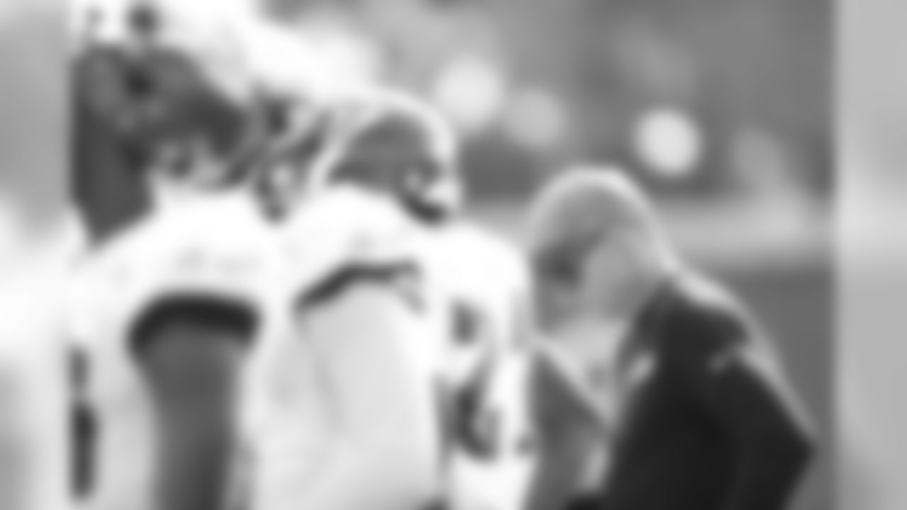 Safeties coach Tim Hauck