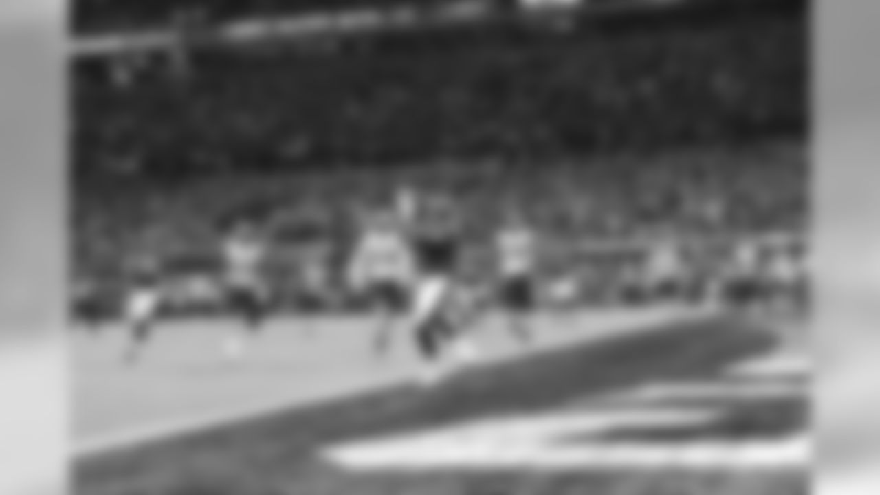 QB Nick Foles