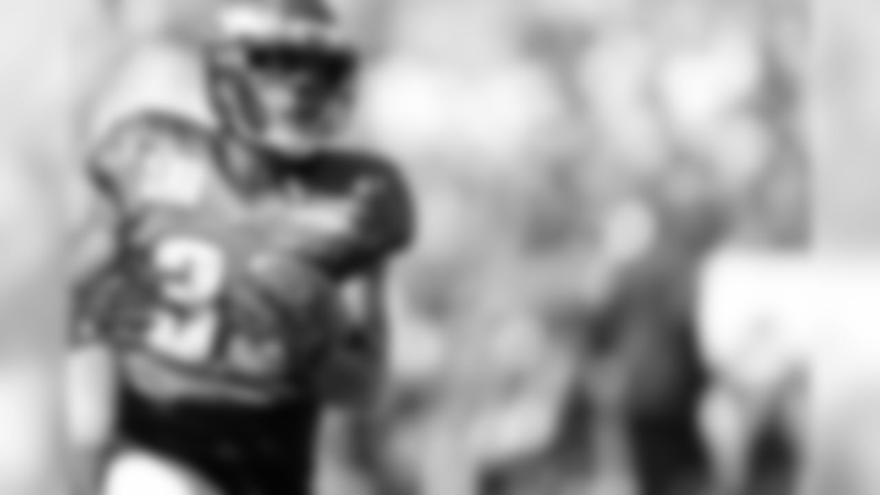 RB Byron Marshall