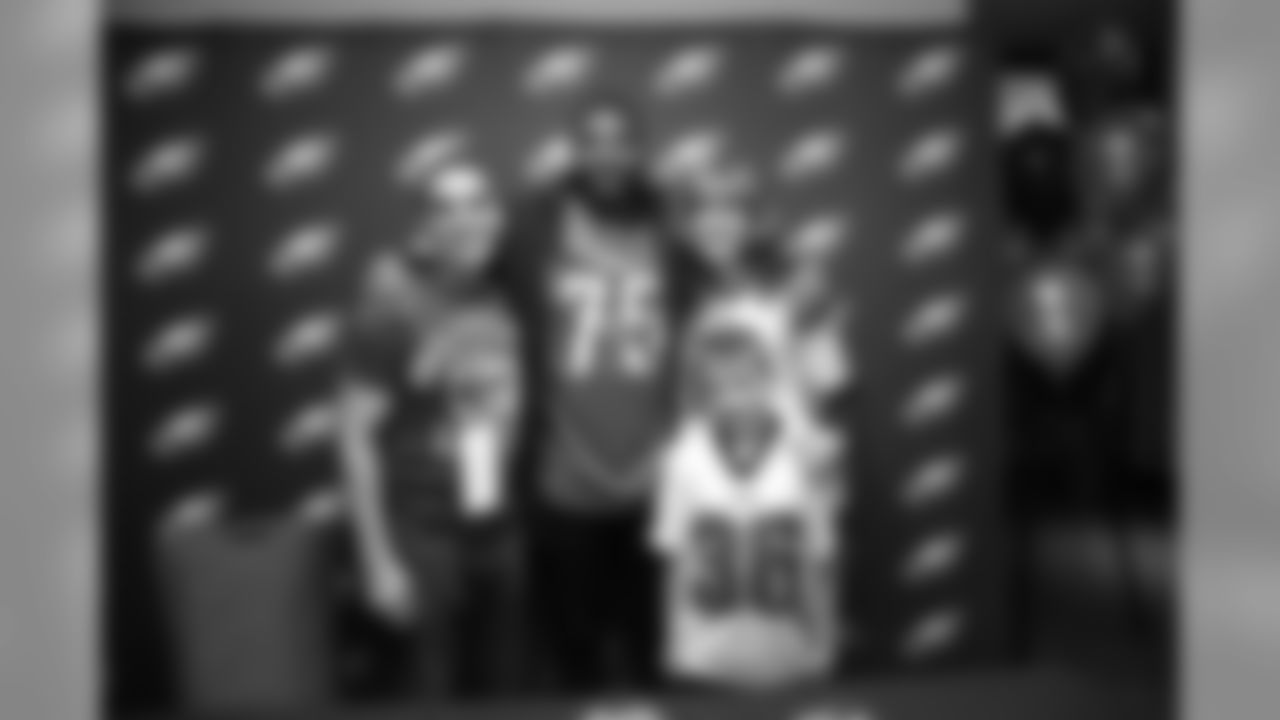 Vinny Curry joined in on the Eagles Draft fun