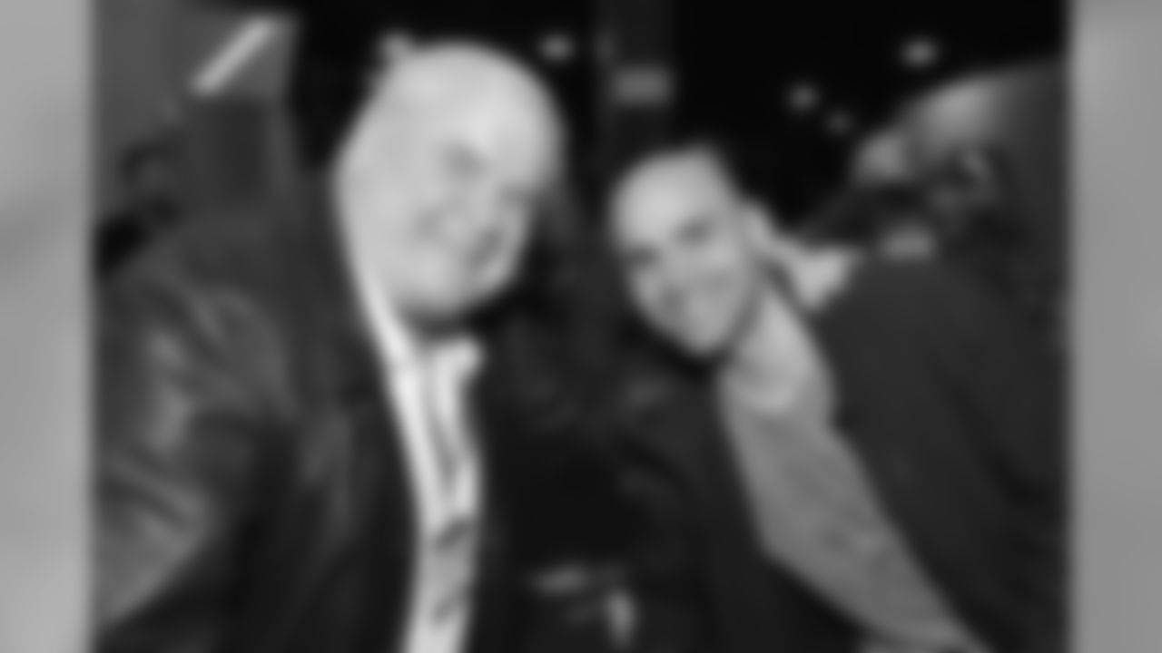 Bill Bergey meets a fan