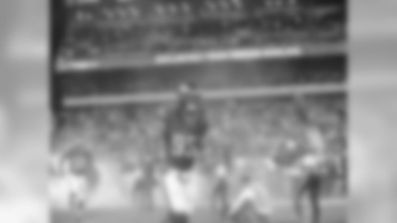 Kendricks put on a tackling seminar on Monday Night Football against the Carolina Panthers in Week 10.