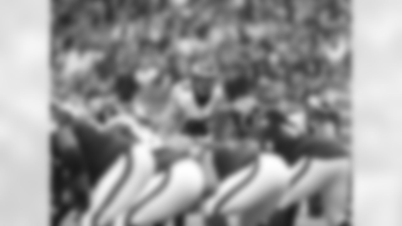Barwin leers over the Houston Texans' offensive line in Week 9.