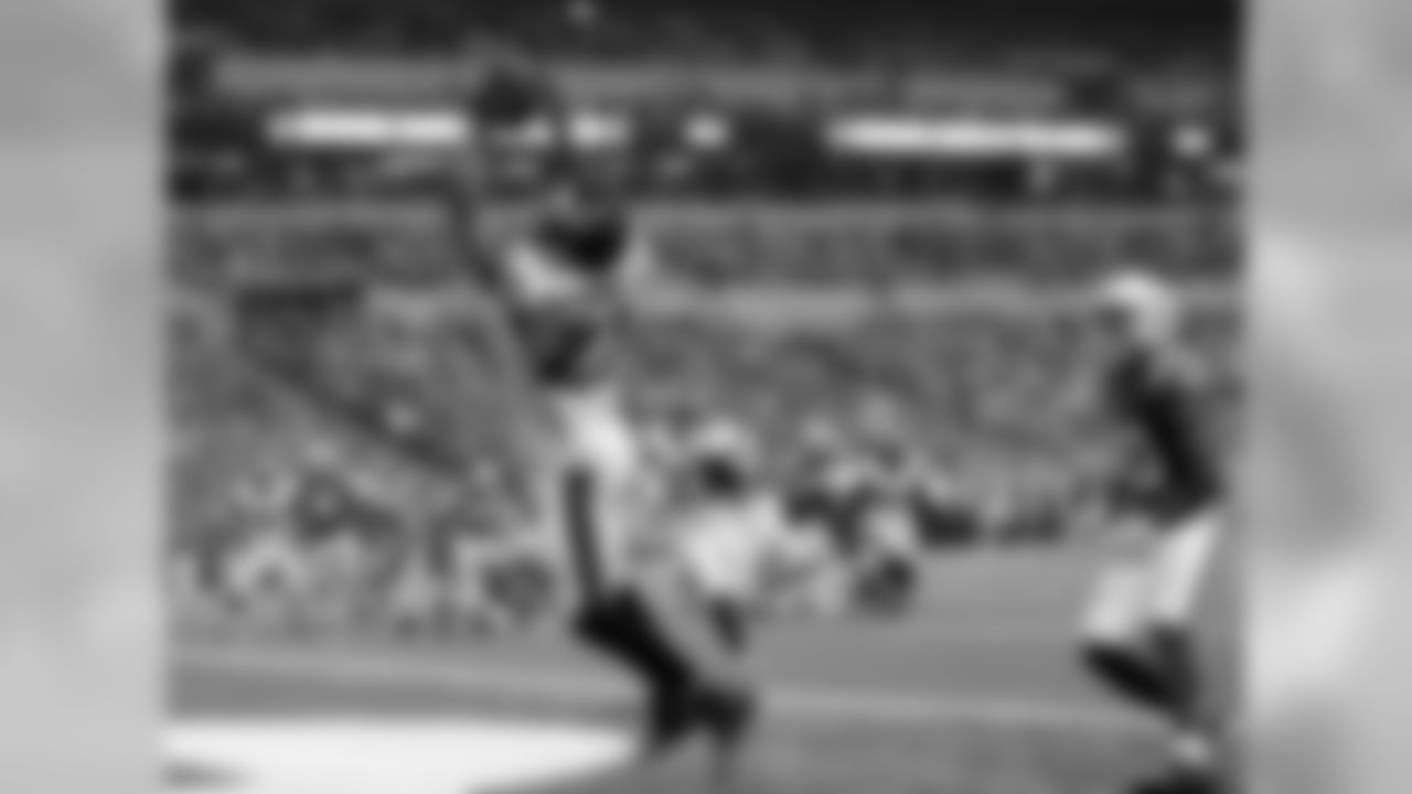 CB Nolan Carroll