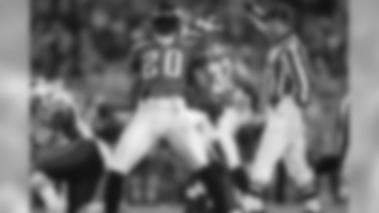 Dawkins in Super Bowl XXXIX