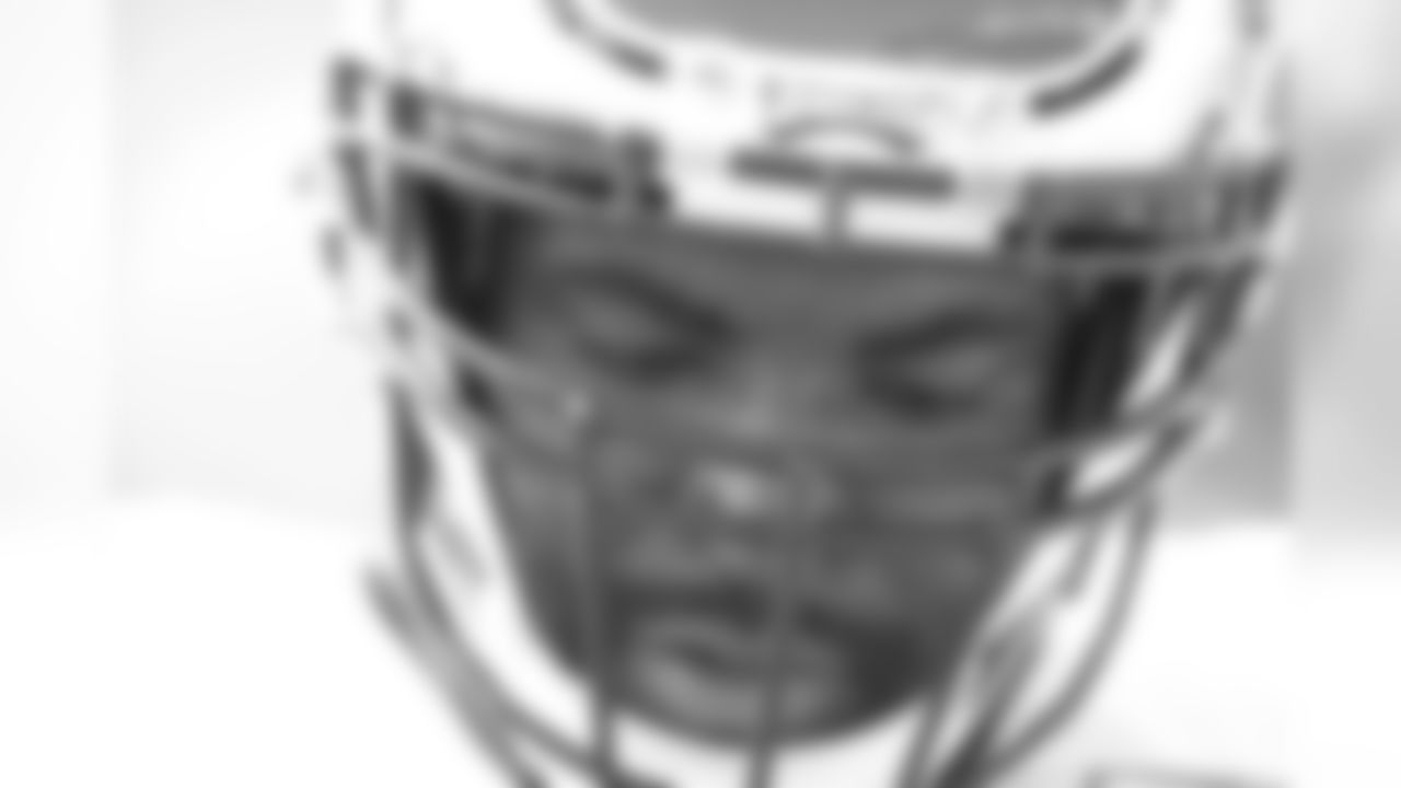 DE Vinny Curry