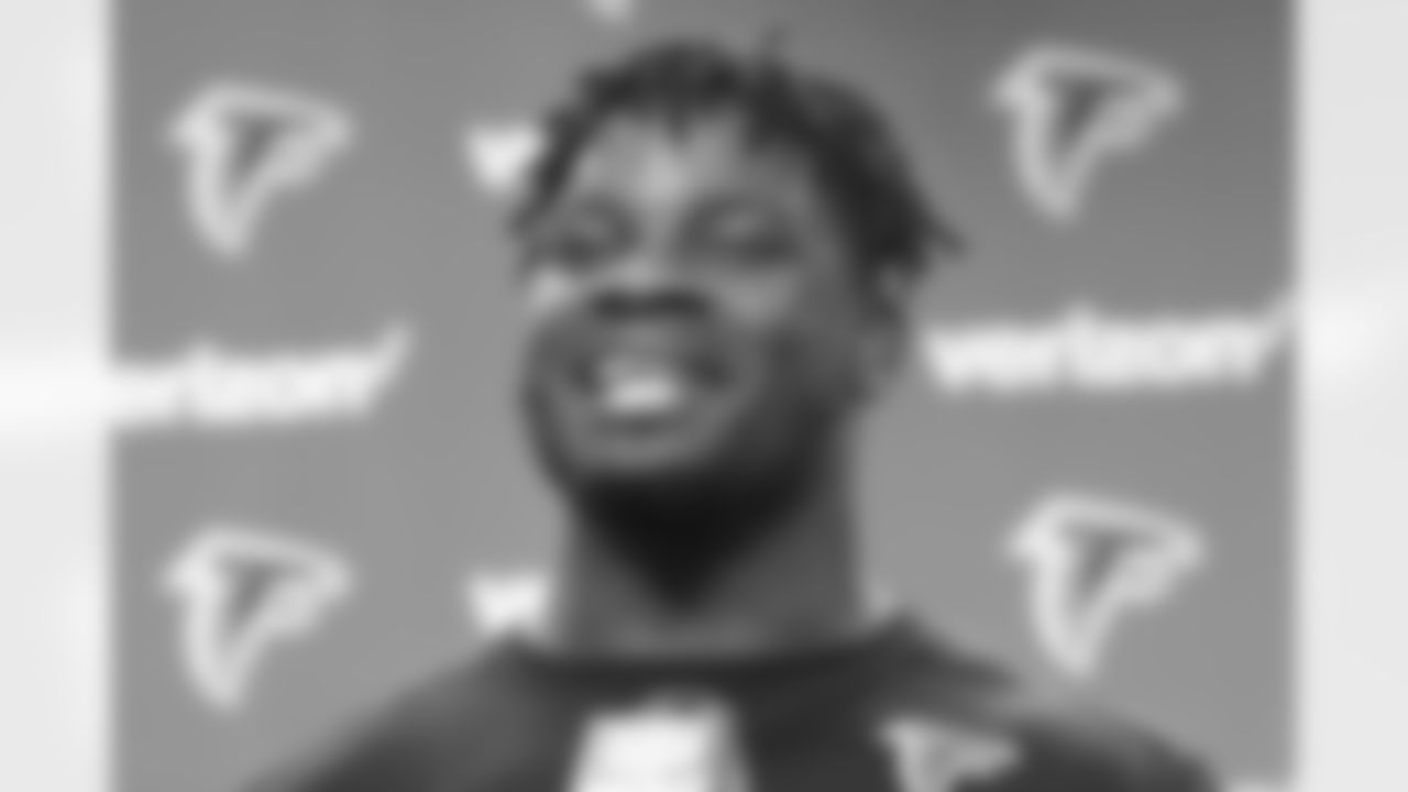 LB Sean Weatherspoon