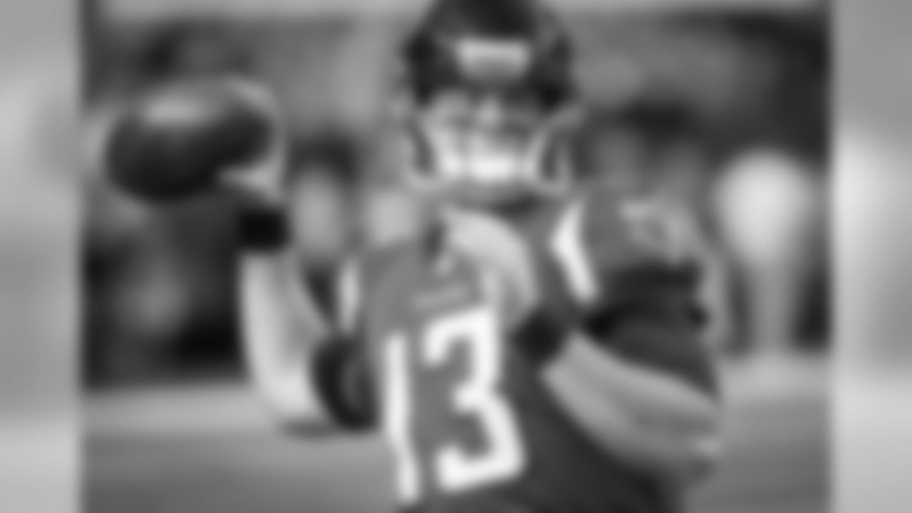 QB Sean Renfree