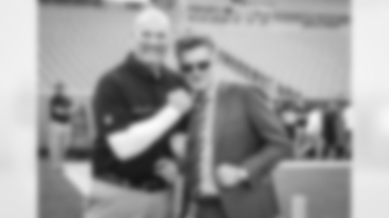 Falcons head coach, Dan Quinn, and general manager, Thomas Dimitroff, take a quick photo before the Falcons game against the Browns in Cleveland