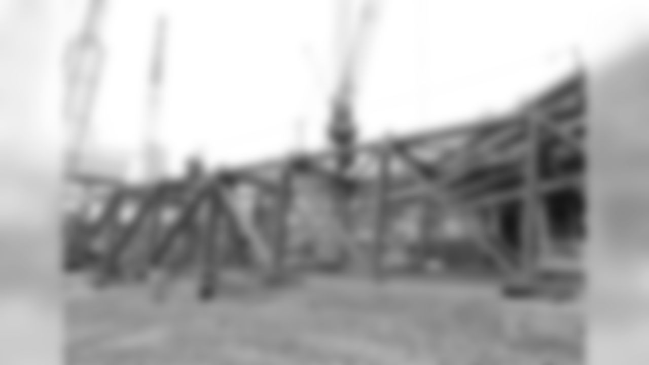 February 2016 – Steel continues to be prepared for installation and set at the stadium site. This includes the assembly of the roof steel trusses, exterior façade steel and interior metal wall framing of the building.