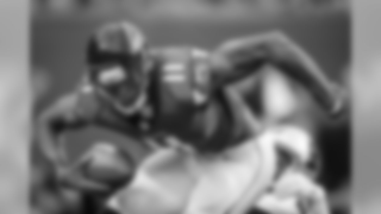 Vote for WR Julio Jones