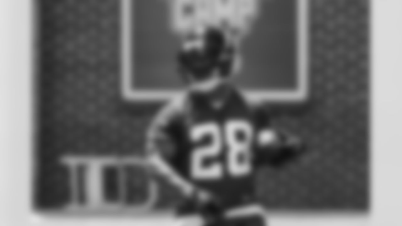 RB Terron Ward