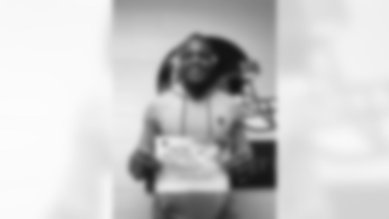 WR Mohamed Sanu