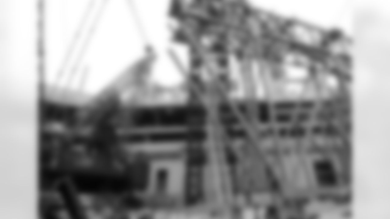 February 2016 – Steel continues to be prepared for installation and set at the stadium site. This includes the assembly of the roof steel trusses, exterior façade steel and interior metal wall framing of the building.