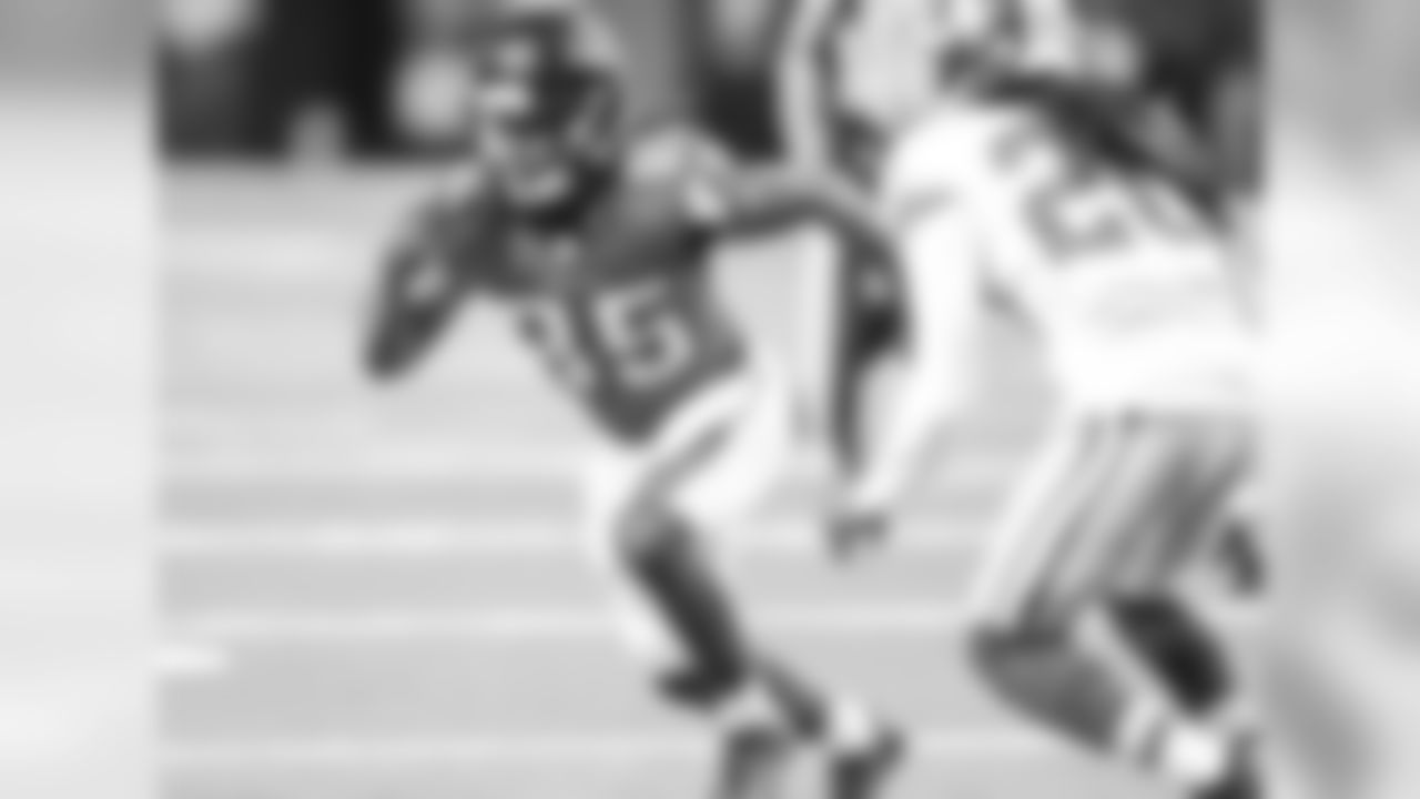 WR JD McKissic flashes his speed on offense after showing it on special teams